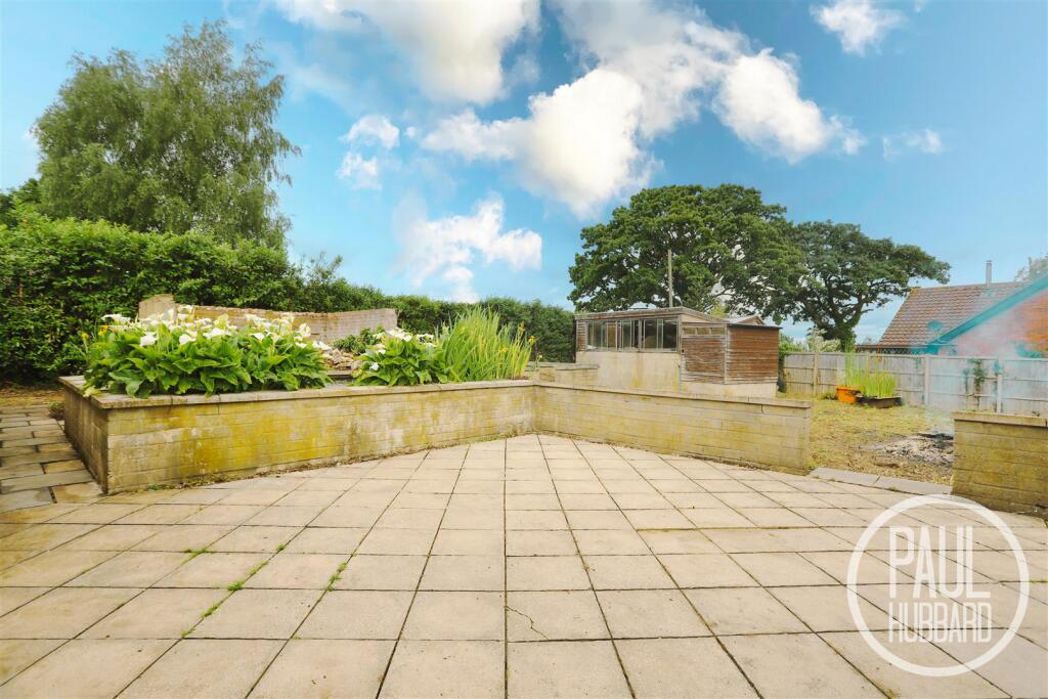 Property image 2 of 20