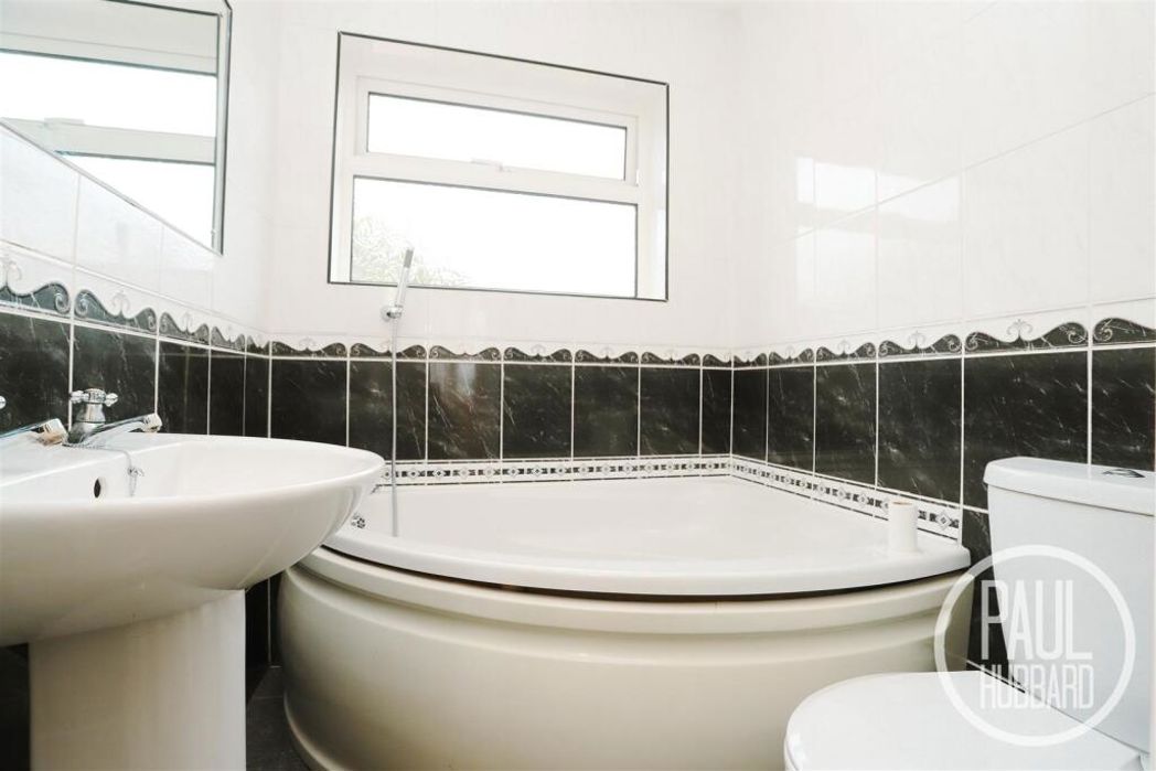 Property image 17 of 20