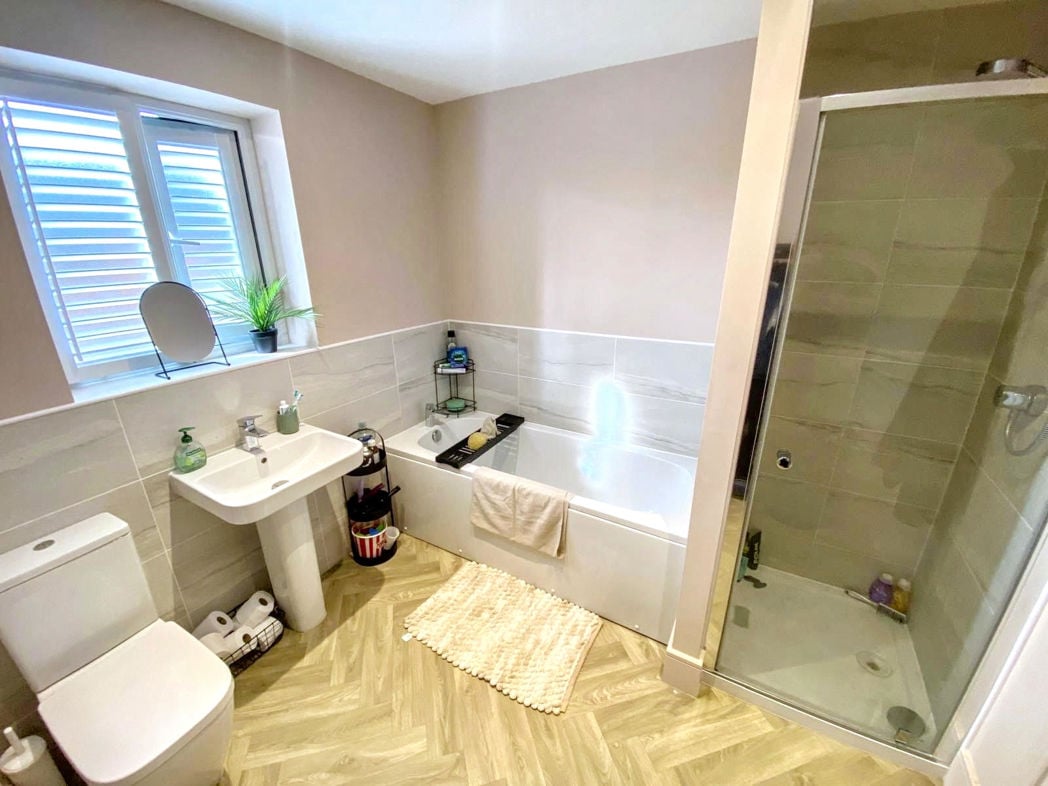 Property image 18 of 29