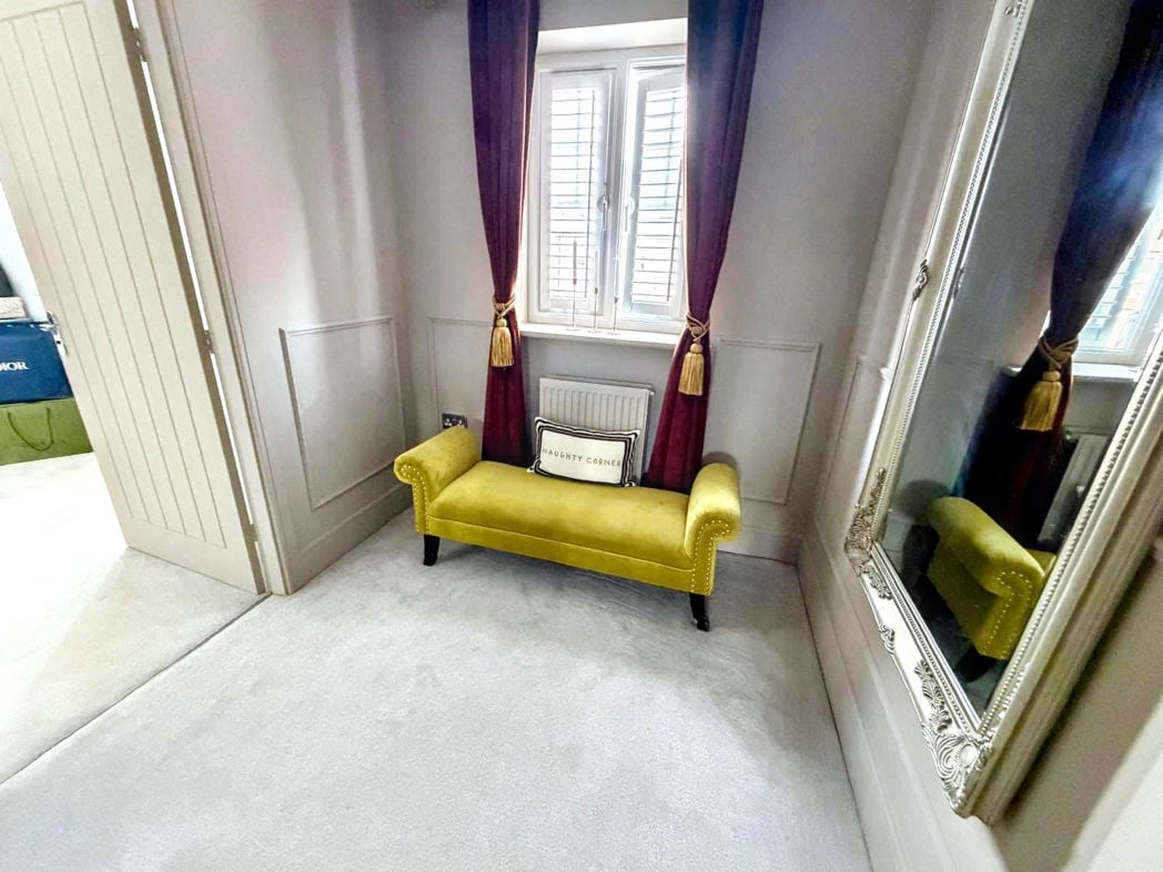 Property image 20 of 29