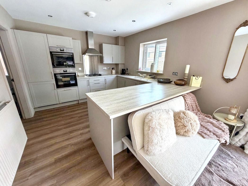 Property image 5 of 29