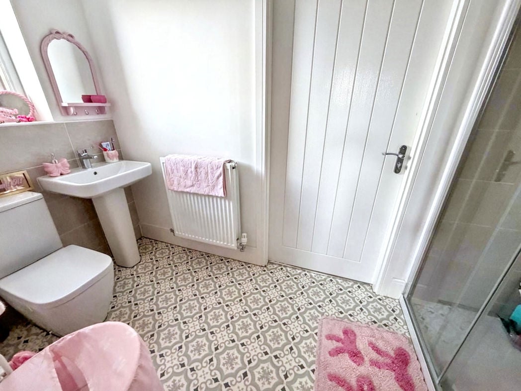 Property image 23 of 29