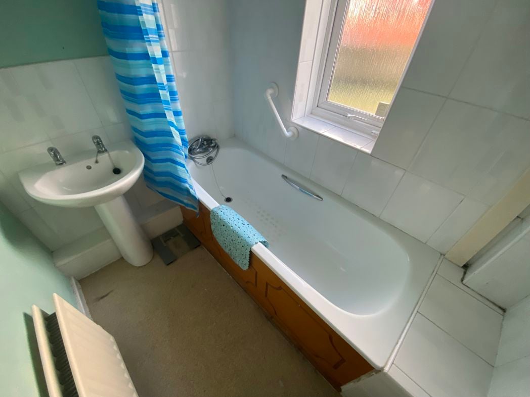 Property image 5 of 11