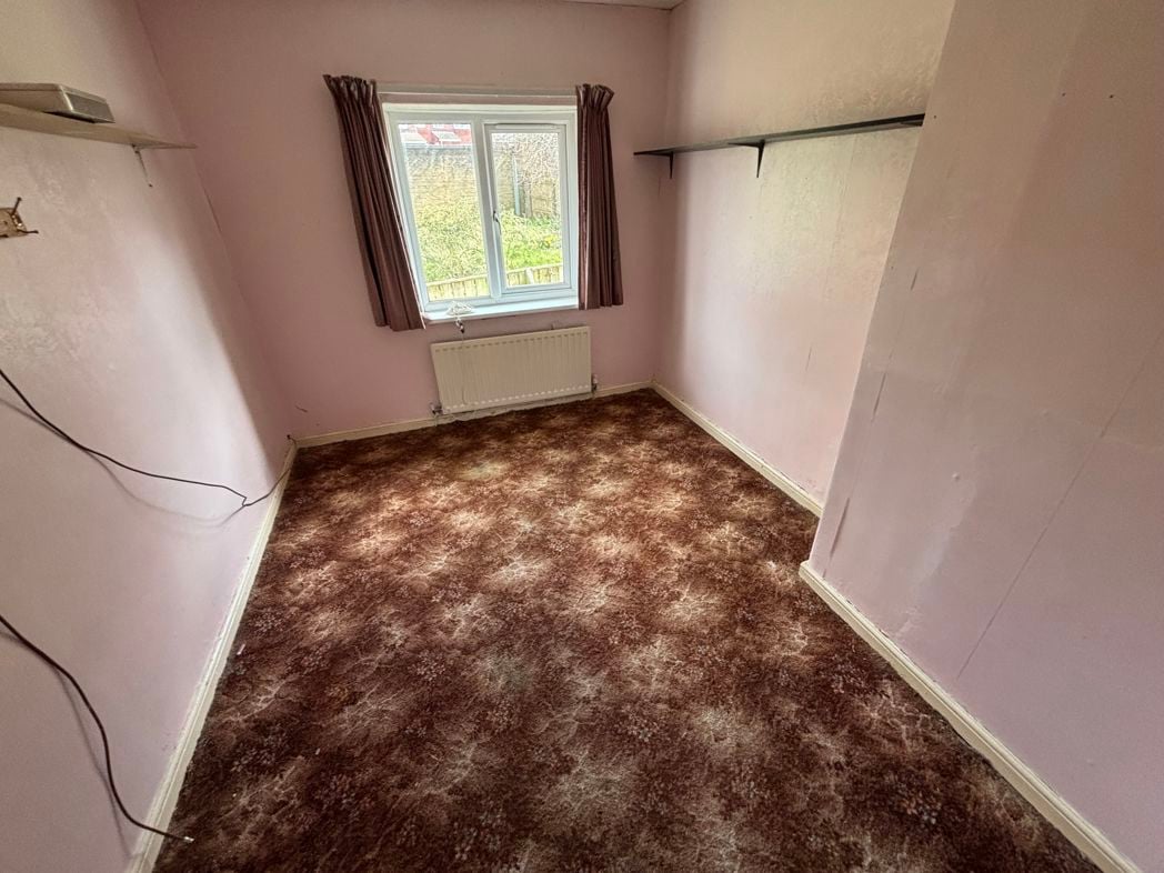 Property image 8 of 11
