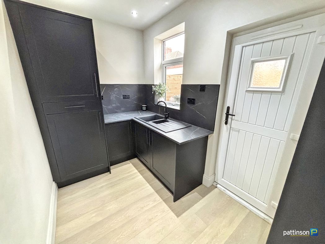 Property image 11 of 24