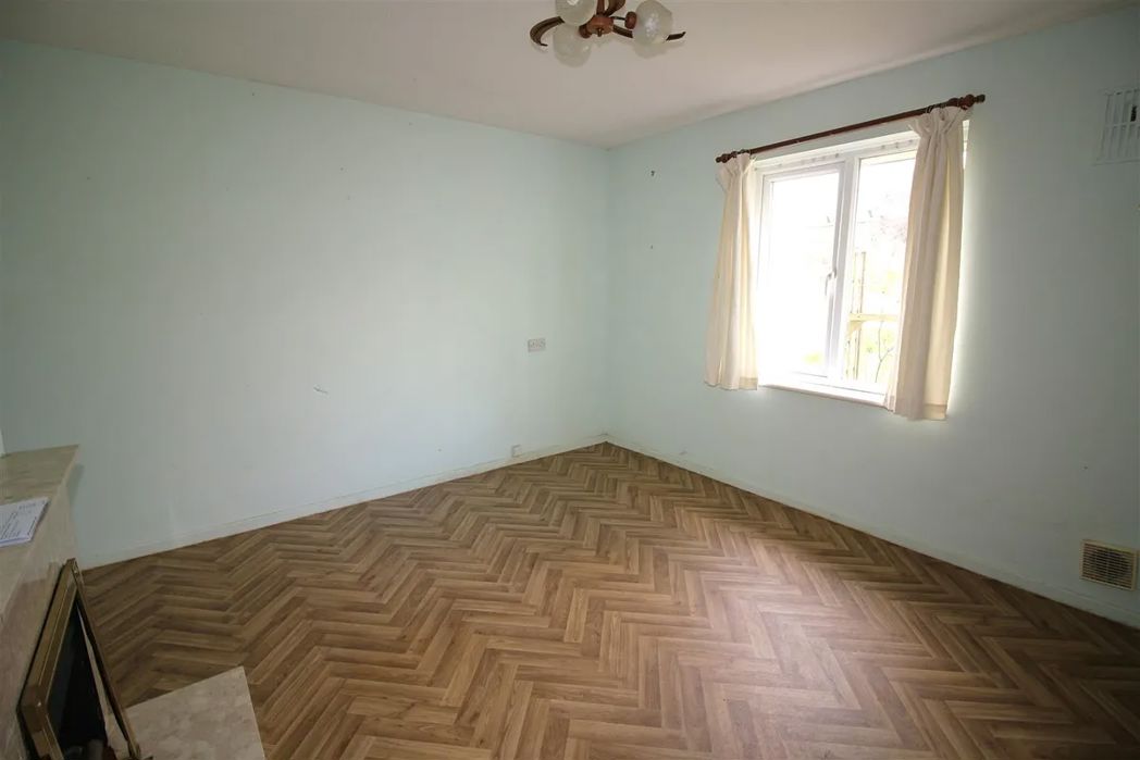 Property image 4 of 10