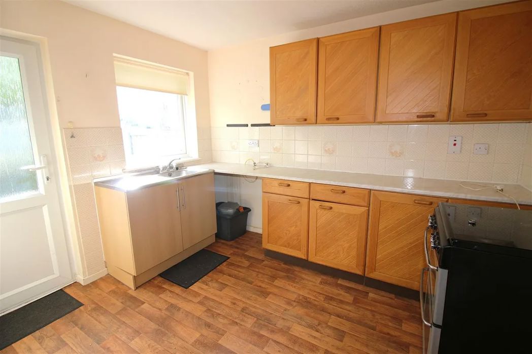 Property image 2 of 10