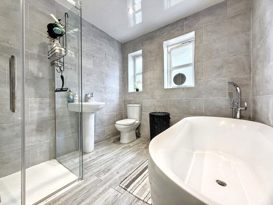 Property image 24 of 29