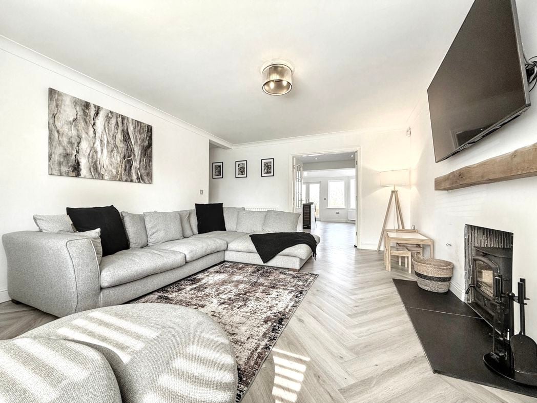 Property image 5 of 29