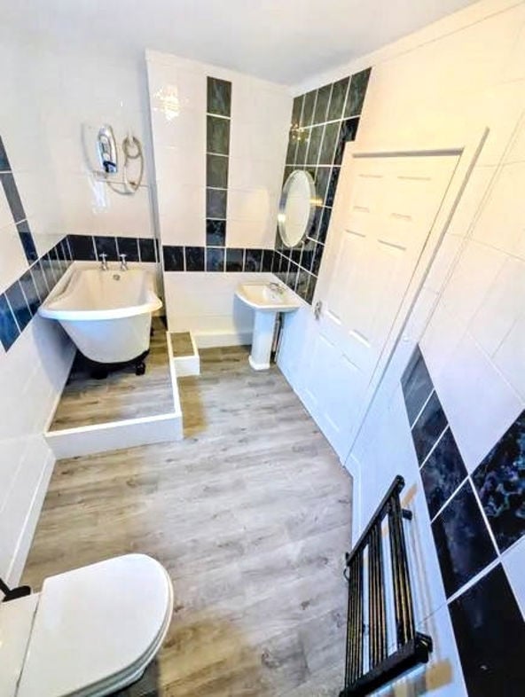 Property image 6 of 8