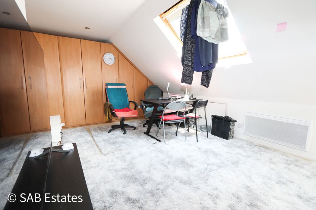 Property image 12 of 18