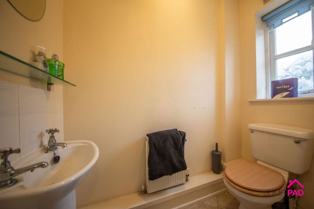 Property image 3 of 14