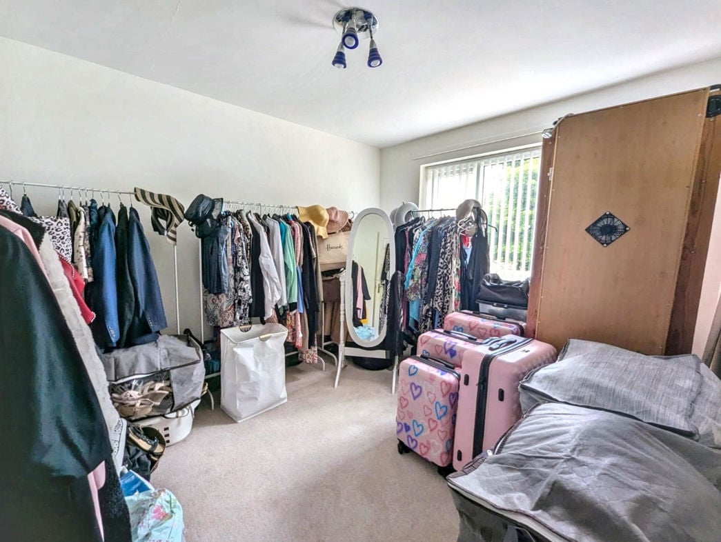 Property image 12 of 16