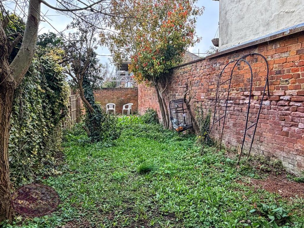 Property image 10 of 10