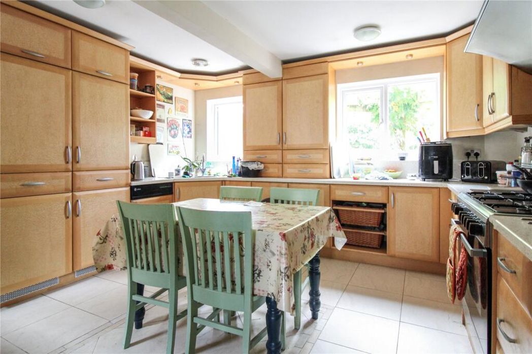 Property image 6 of 20