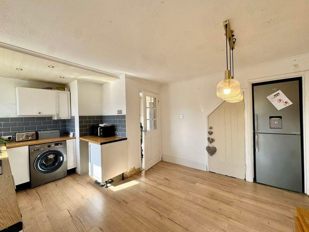 Property image 5 of 15