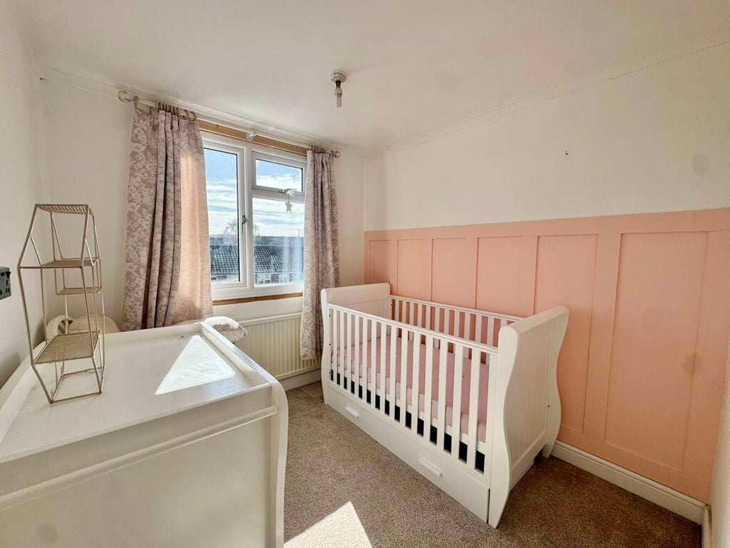 Property image 11 of 15