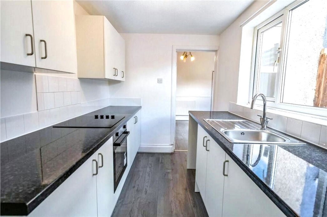 Property image 4 of 15