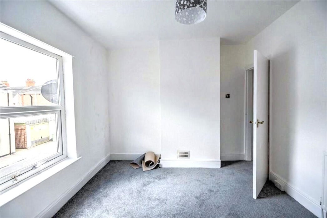 Property image 7 of 15
