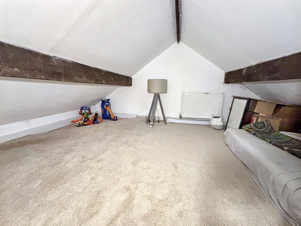 Property image 11 of 14