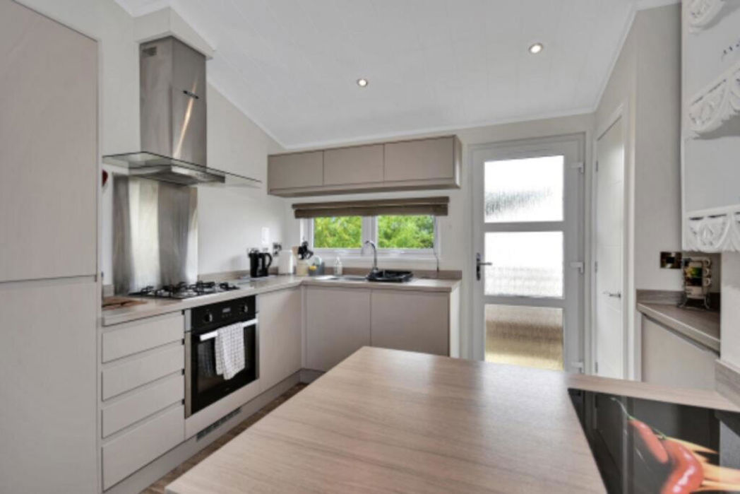 Casa-Van 17 Rother Caravan Park, Rye, East Sussex, TN31 6QT