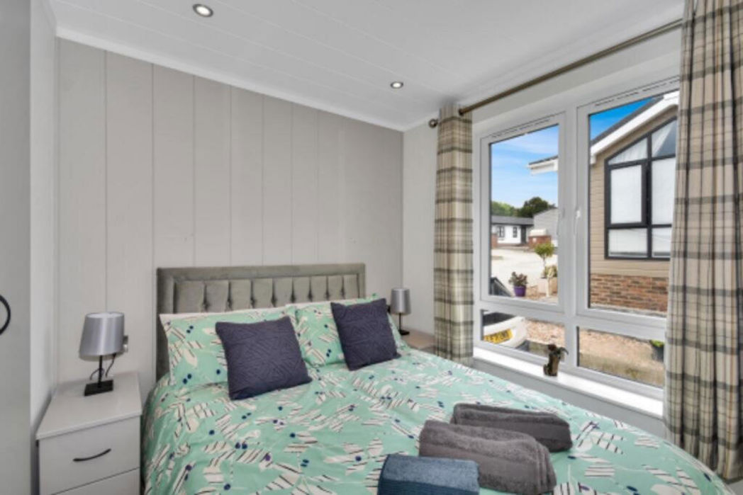 Casa-Van 17 Rother Caravan Park, Rye, East Sussex, TN31 6QT