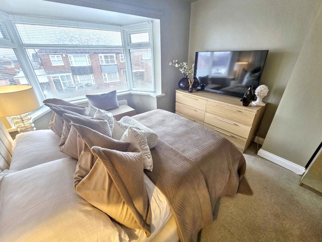 Property image 13 of 23