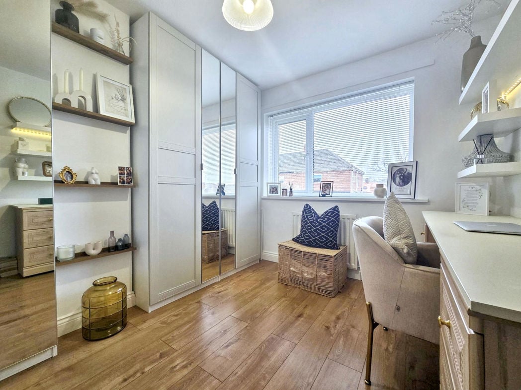 Property image 16 of 23