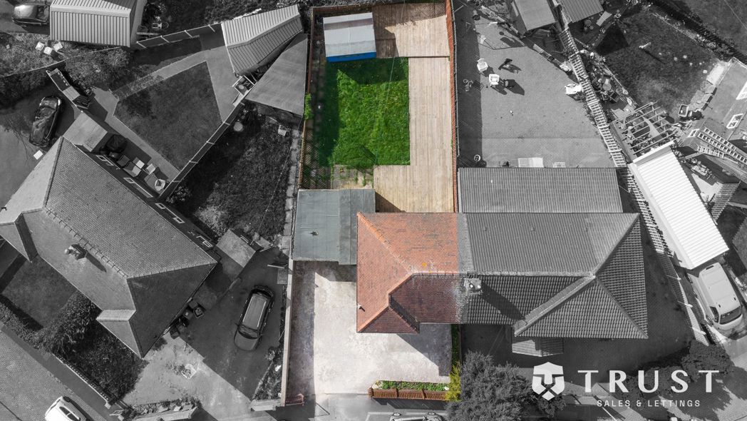 Property image 33 of 62