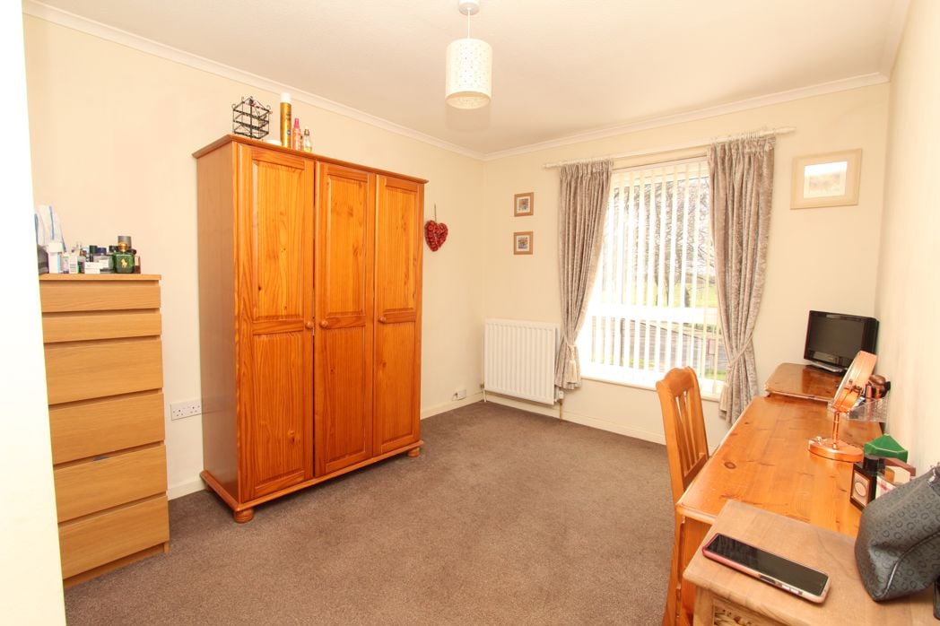 Property image 7 of 12
