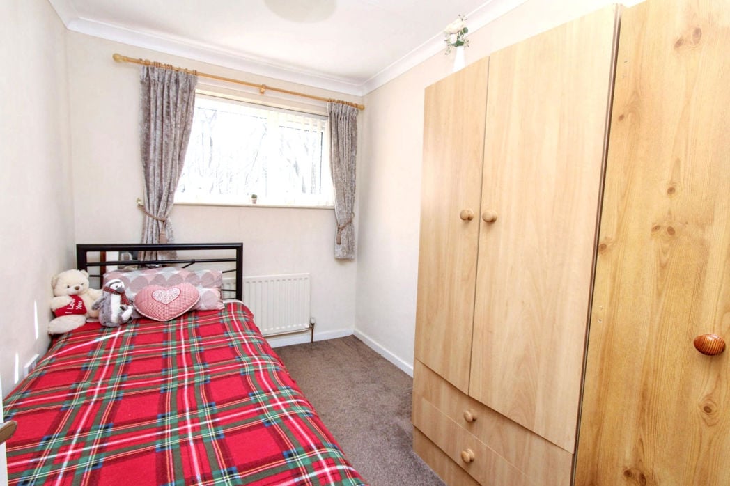 Property image 8 of 12