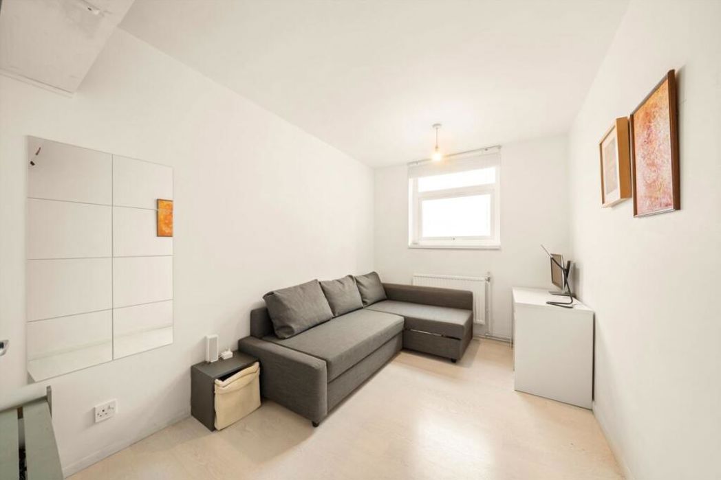 Property image 5 of 6