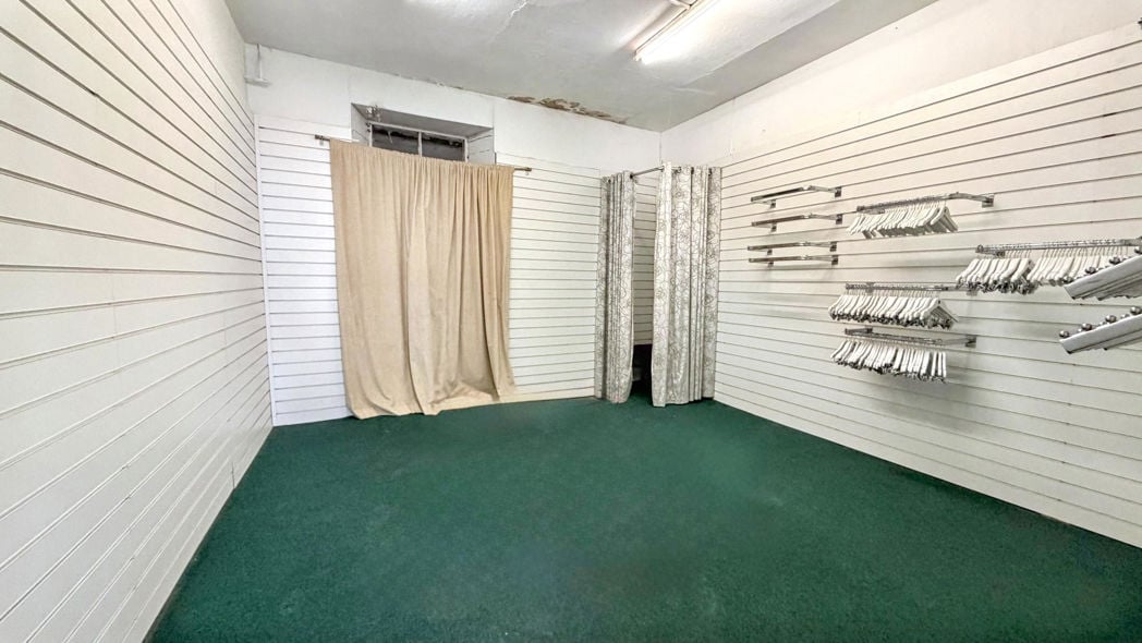 Property image 5 of 8