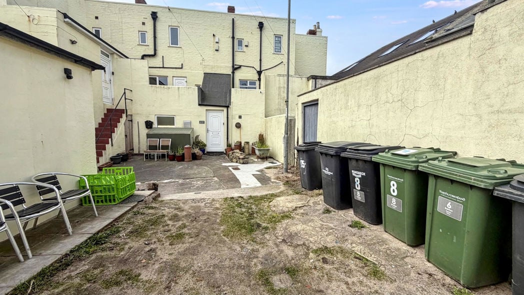 Property image 7 of 8