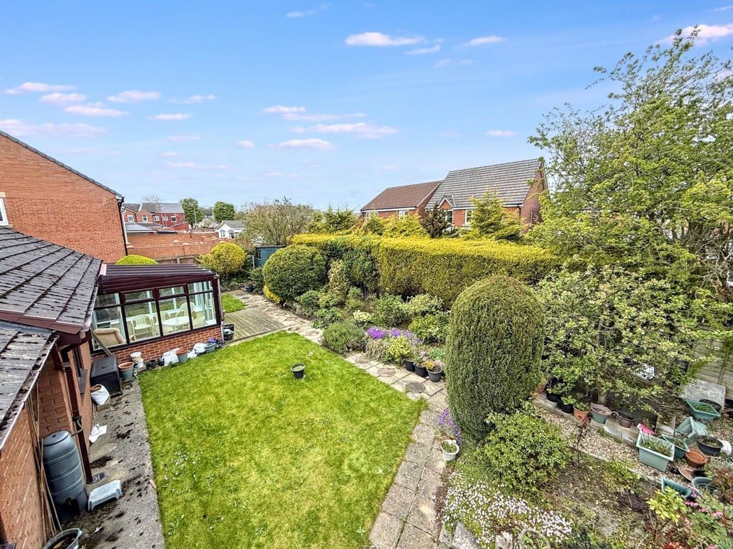 Property image 3 of 28