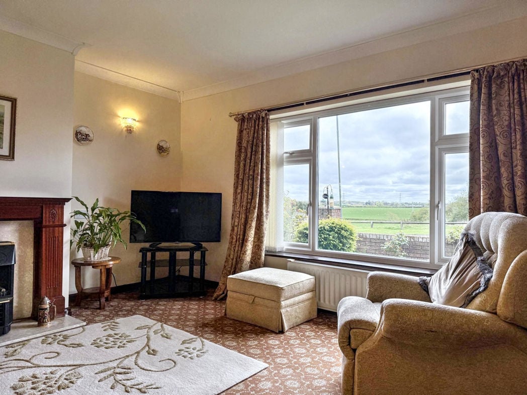 Property image 5 of 28