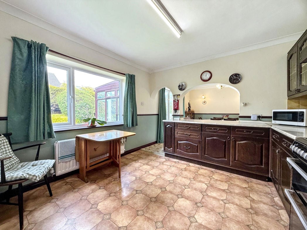 Property image 9 of 28