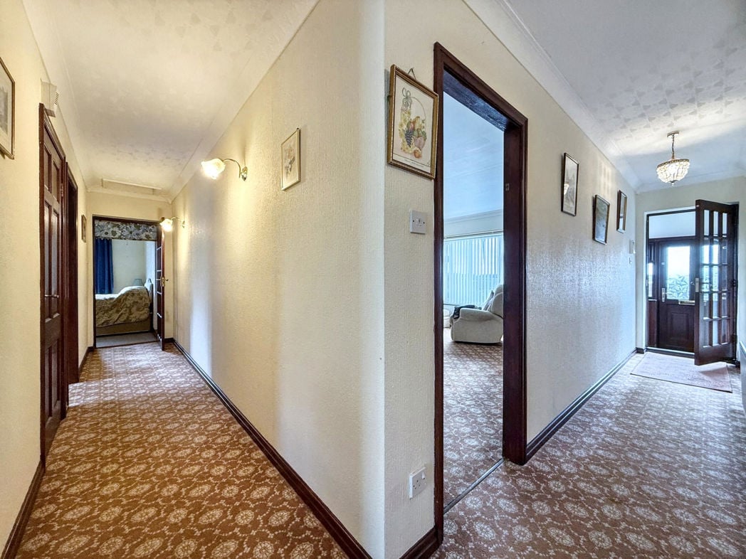 Property image 13 of 28