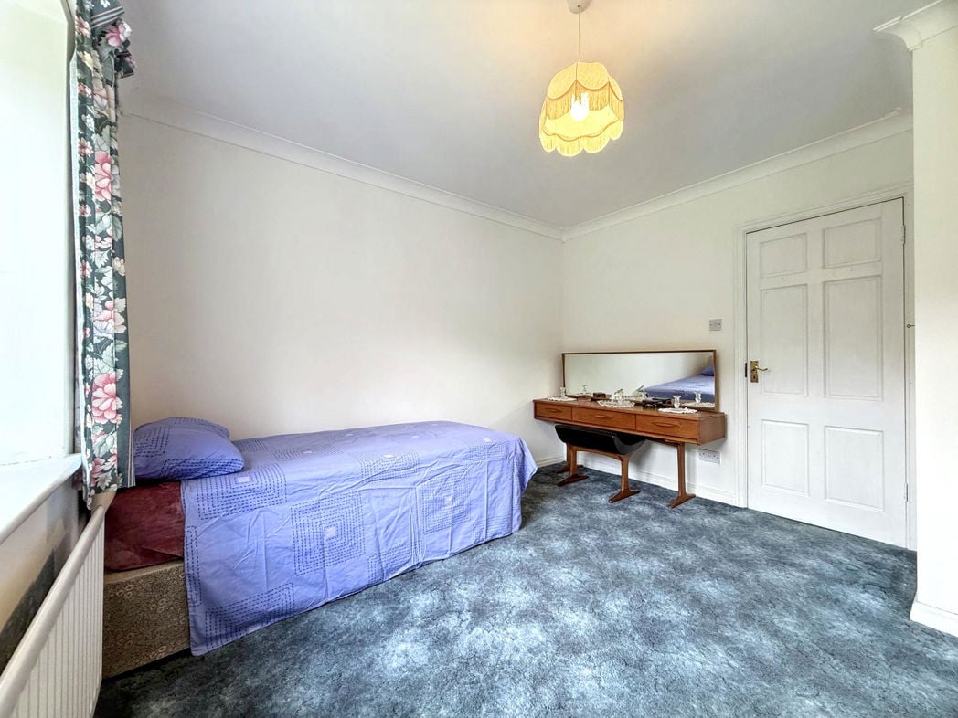 Property image 15 of 28