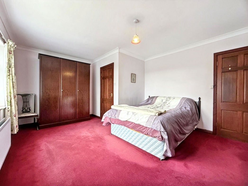 Property image 23 of 28