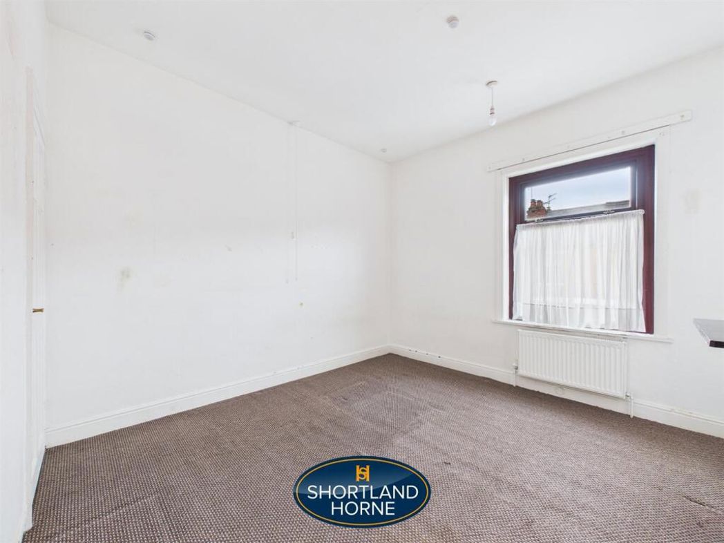 Property image 10 of 17
