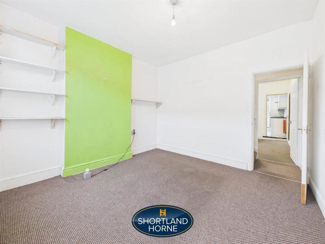Property image 5 of 17