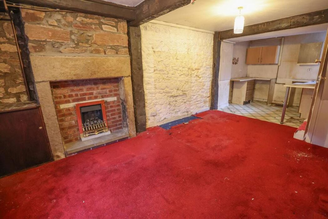 Property image 2 of 8