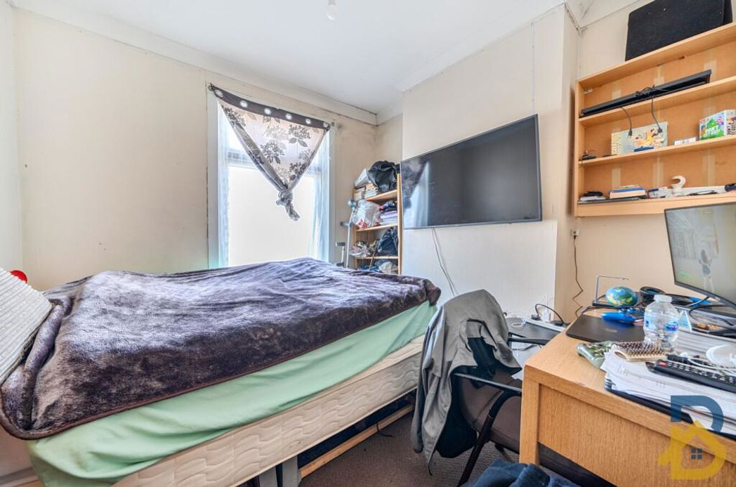 Property image 7 of 8