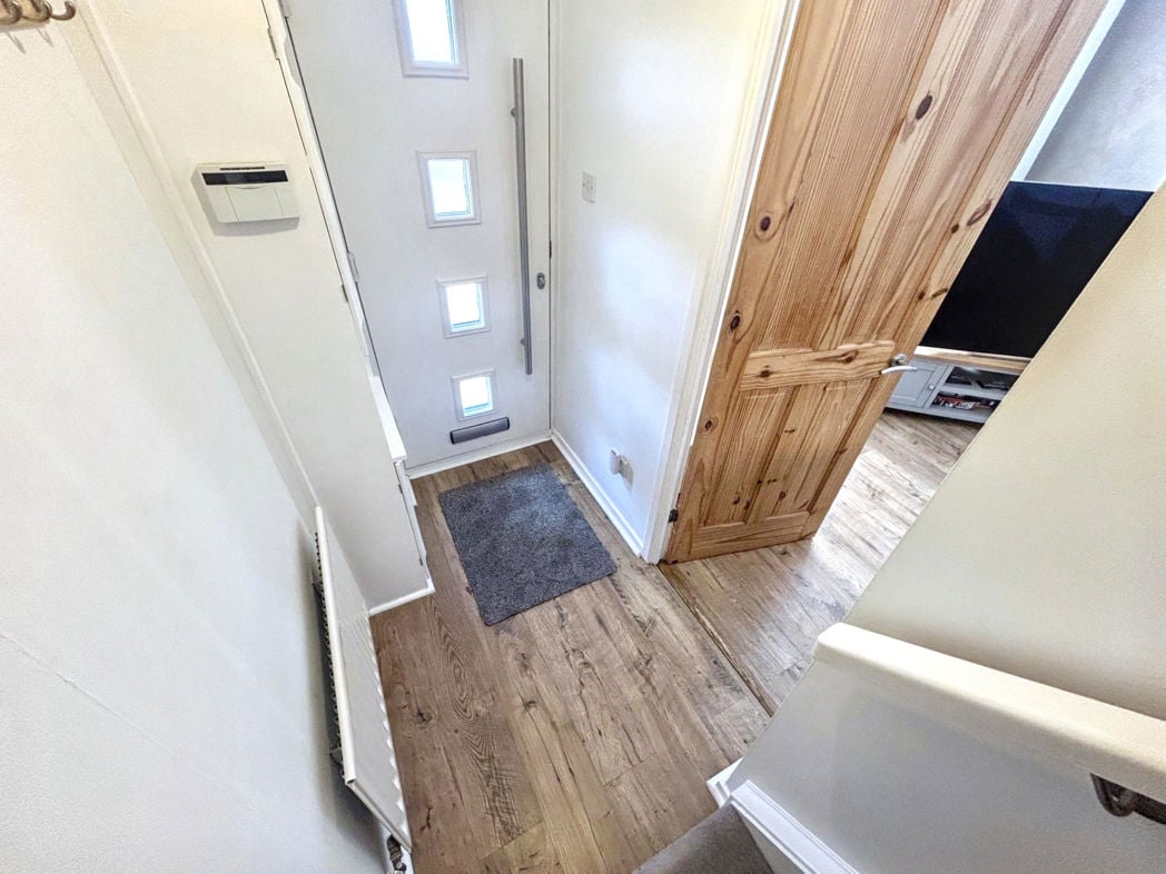 Property image 5 of 16