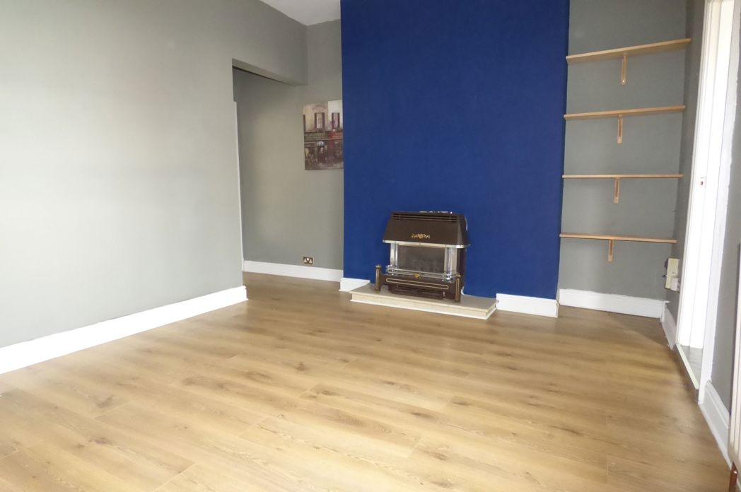 Property image 3 of 12