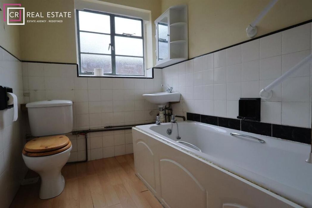 Property image 4 of 8