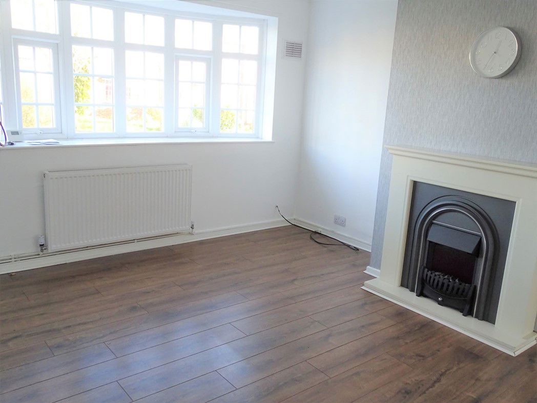 Property image 3 of 8
