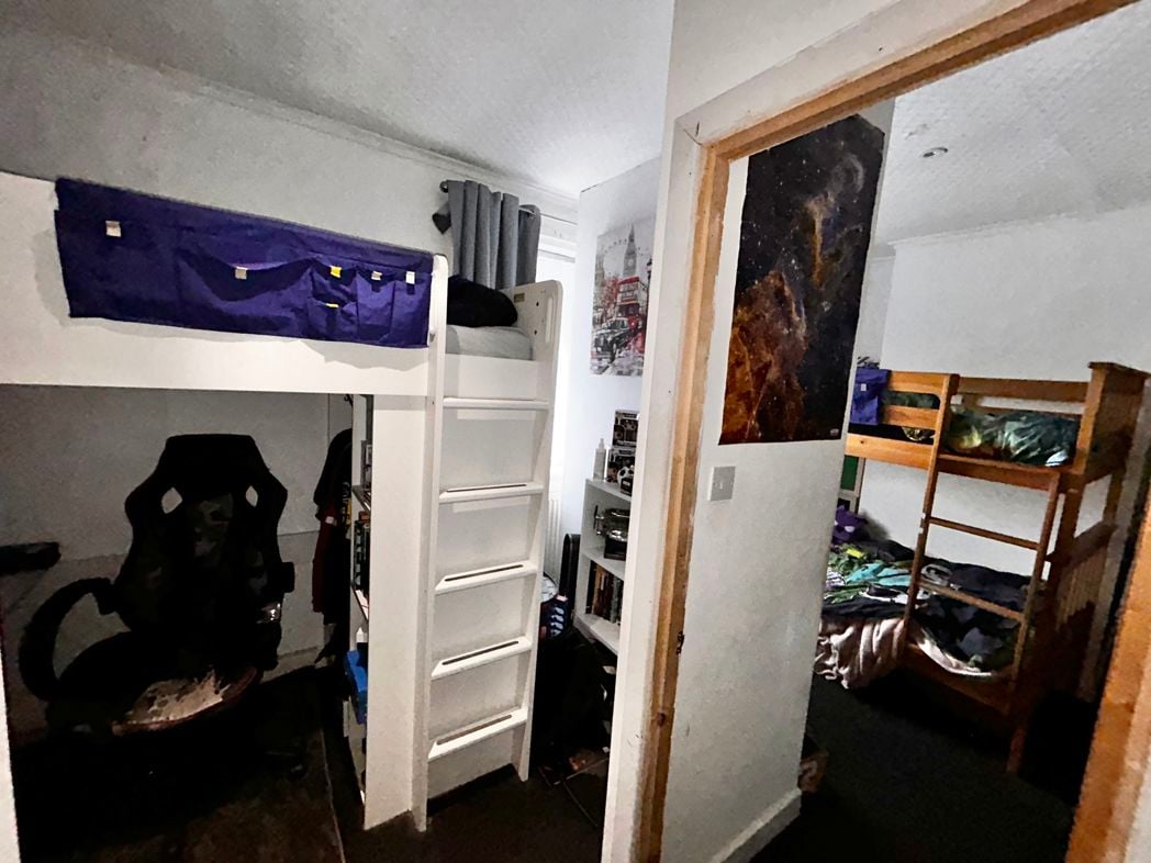 Property image 11 of 13