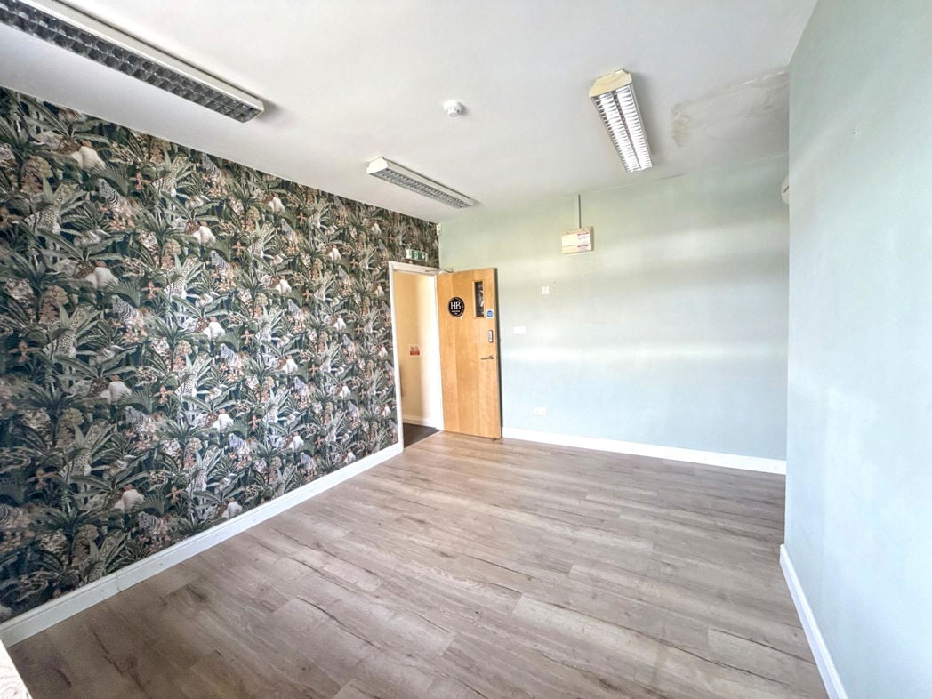 Property image 5 of 19